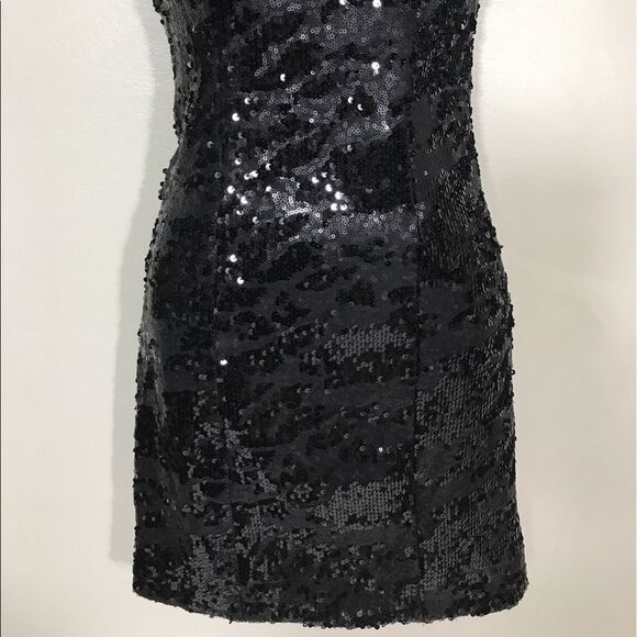 Black Sequence Dress by Guess NWT Size 2 - Picture 4 of 7